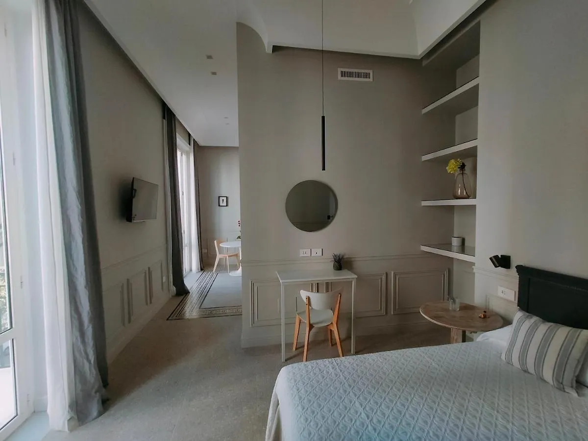 Bed & Breakfast Maccus Suite Naples Italy