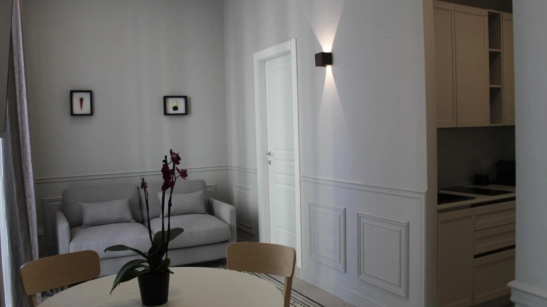 Maccus Suite Naples Italy