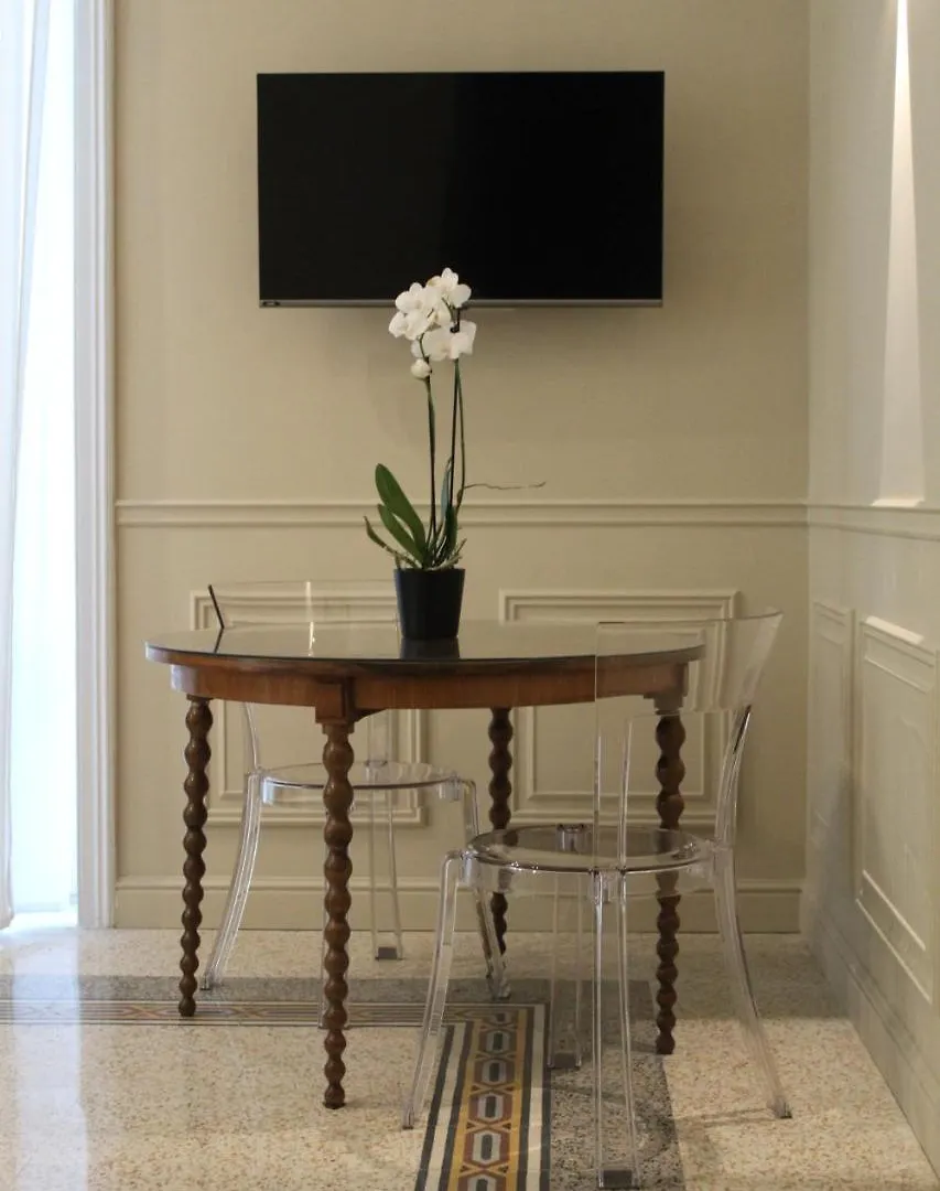 Maccus Suite Naples 0*,  Italy